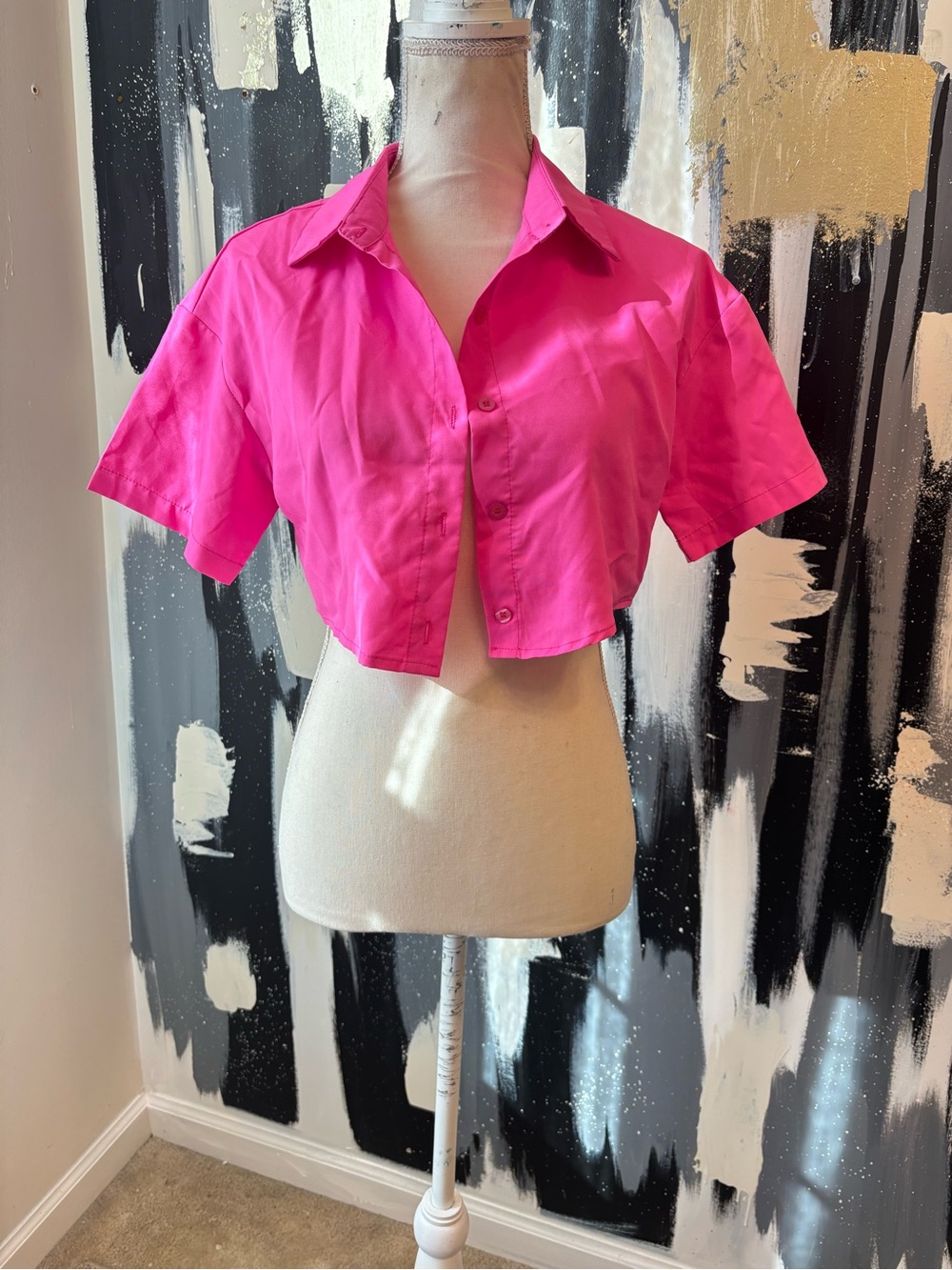 Cropped Short-Sleeve Button Front Top - Hot Pink